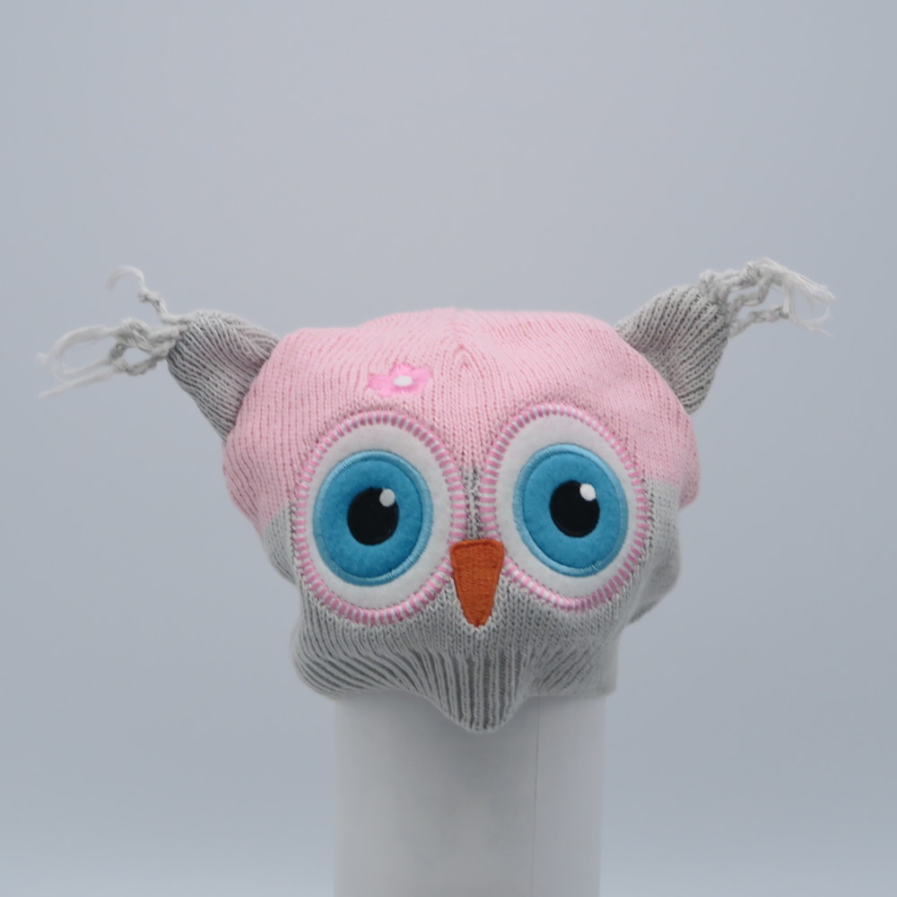 Unknown Girls Gray | Pink Hat size: *0-6 Months